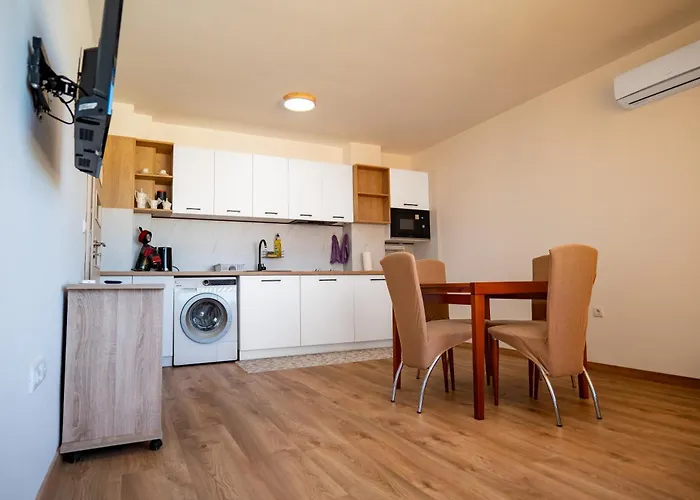 Galina Apartment Cozy Suite With Free Parking